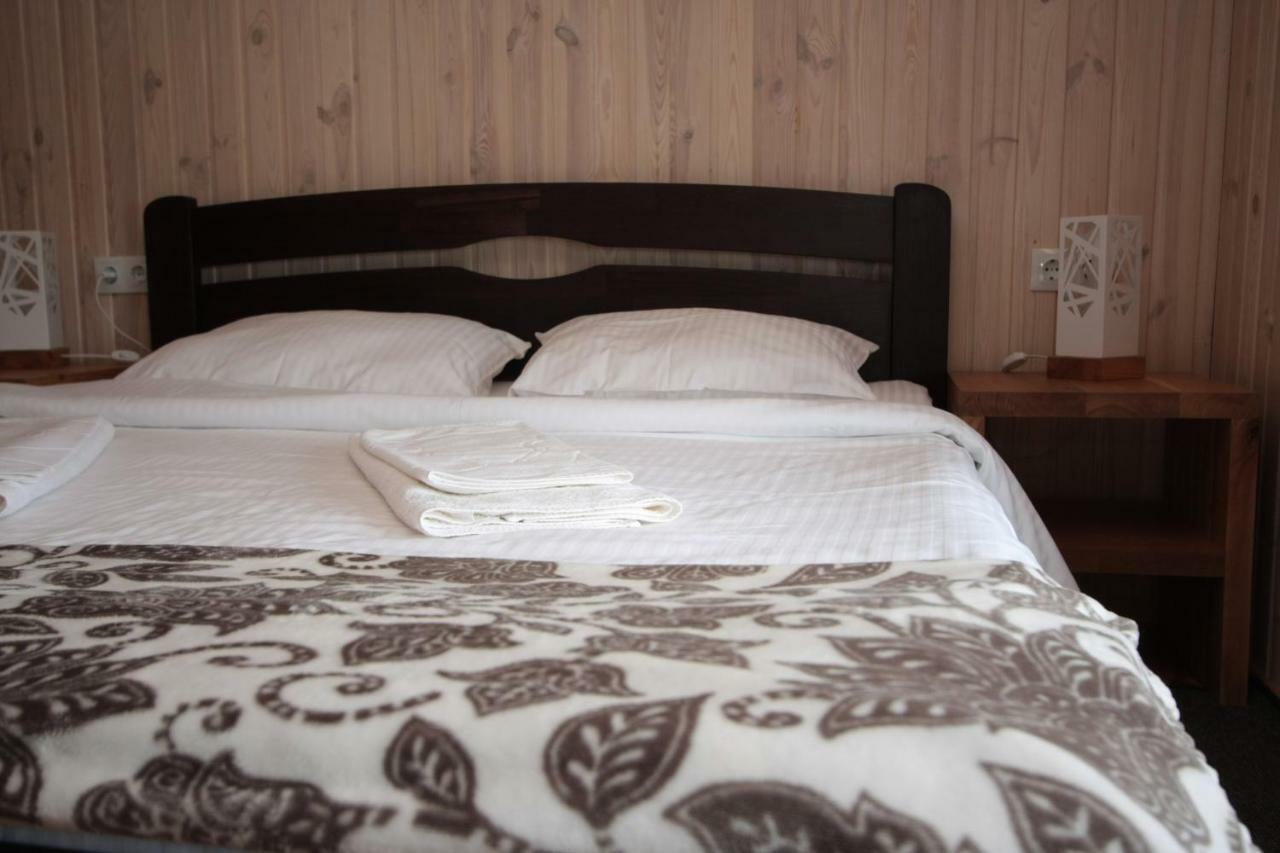 Ostrivky Hotel Szvityaz Kültér fotó
